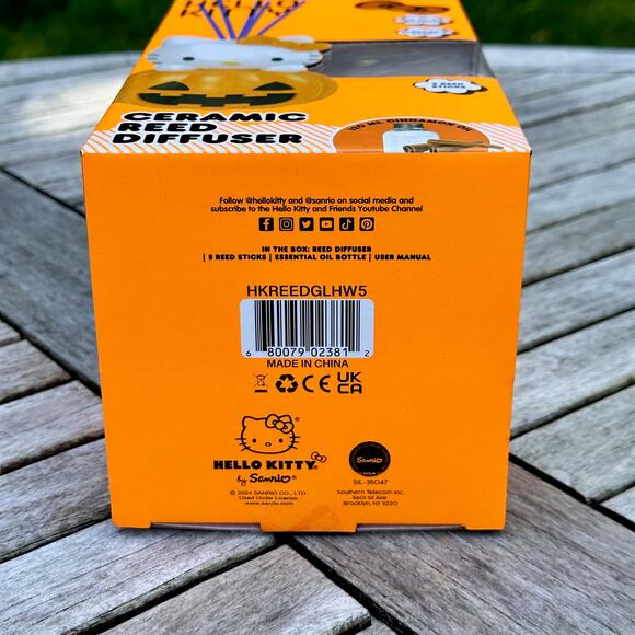 Halloween Hello Kitty In Pumpkin Red Diffuser Cinnamon Scent Oil New in Box - Picture 14 of 16